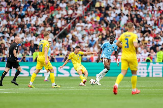 开云体育平台-【欧洲杯】卢卡库10射0收，E2比利时跟D2法国硬碰硬