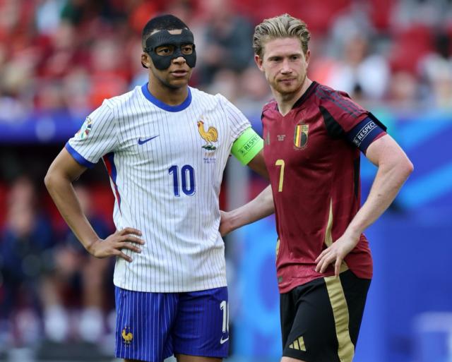 Kaiyun Sports-开云体育-姆巴佩格列兹曼都迷失了方向，吉鲁是有责任的！