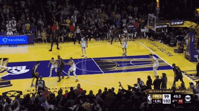 开云-爱游戏-太阳VS湖人裁判报告：太阳三次得利 暂停吹罚无误