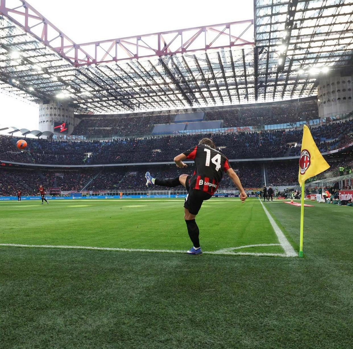 开云-爱游戏-老当益壮！米兰25场伤退23人次，40岁魔笛出勤率前3不在其中